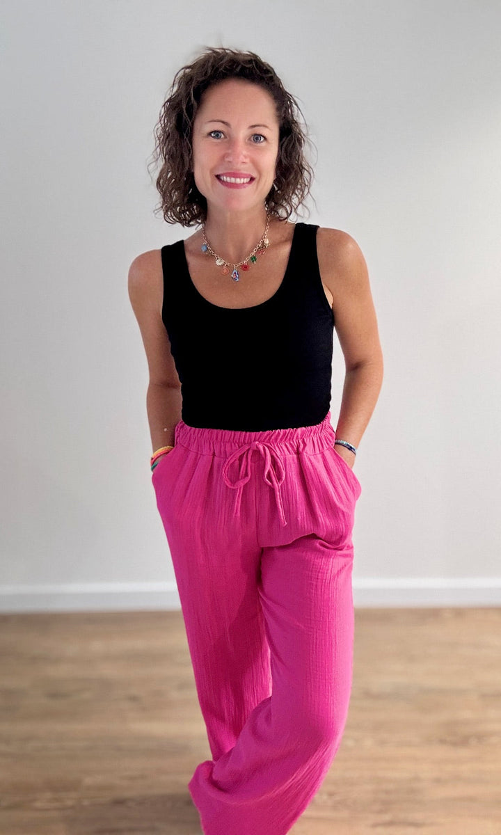 Pantalon fluide rose fuchsia en gaze de coton Pantalons et Jeans Miss Guapa