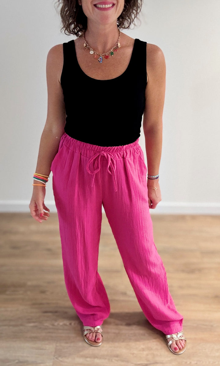 Pantalon fluide rose fuchsia en gaze de coton Pantalons et Jeans Miss Guapa