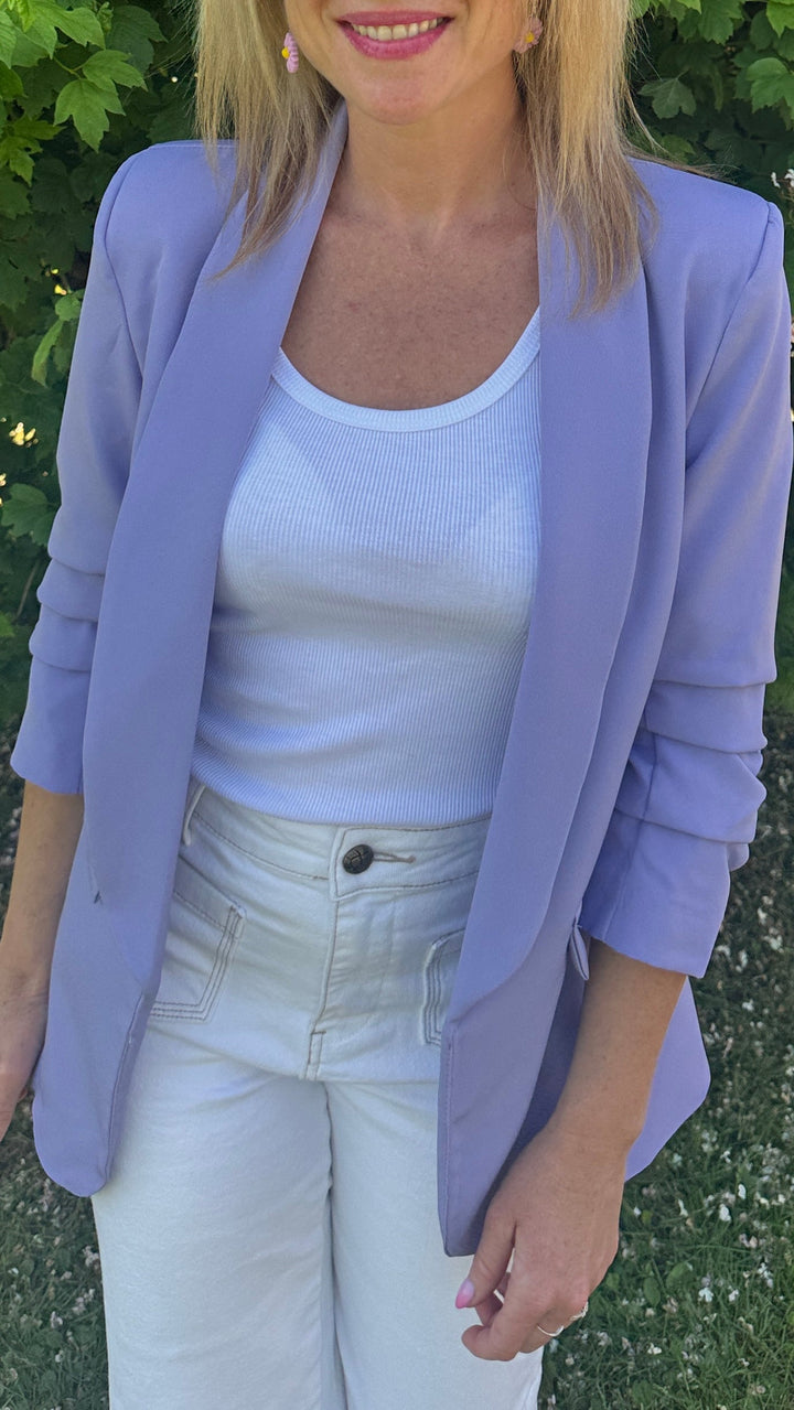 Blazer manches 3/4 Lila Vestes et Blazers Miss Guapa