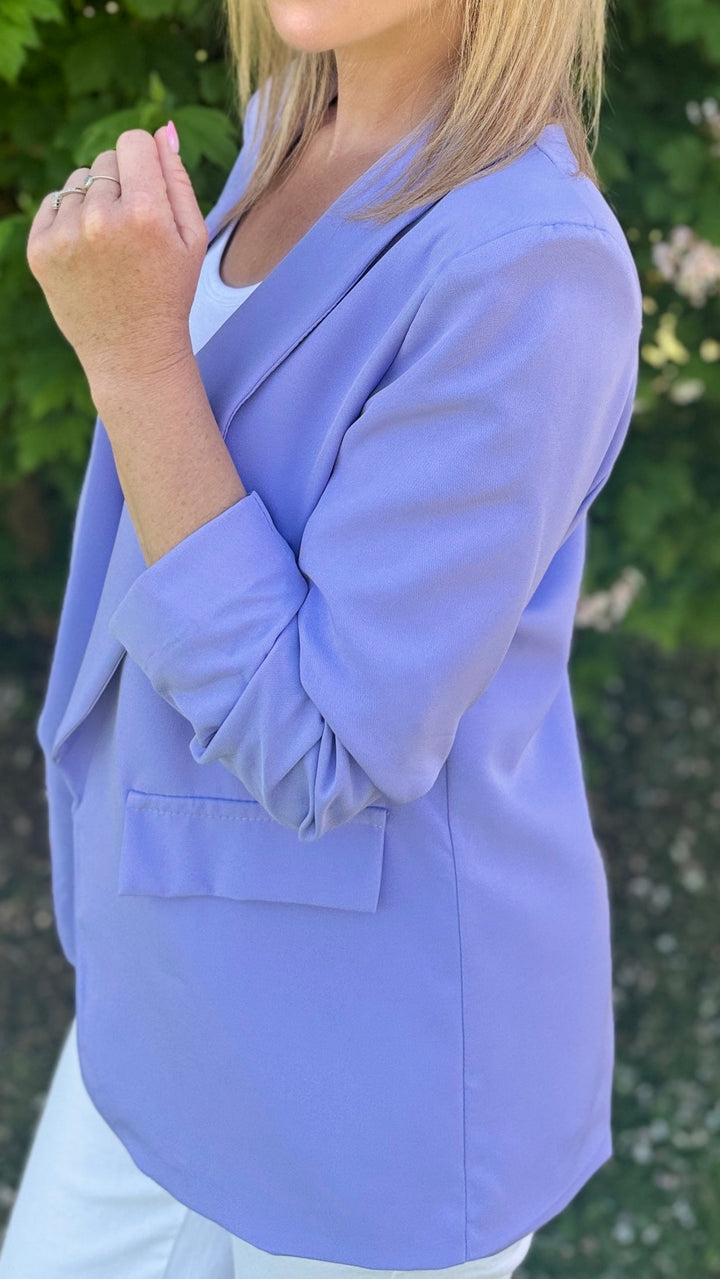 Blazer manches 3/4 Lila Vestes et Blazers Miss Guapa