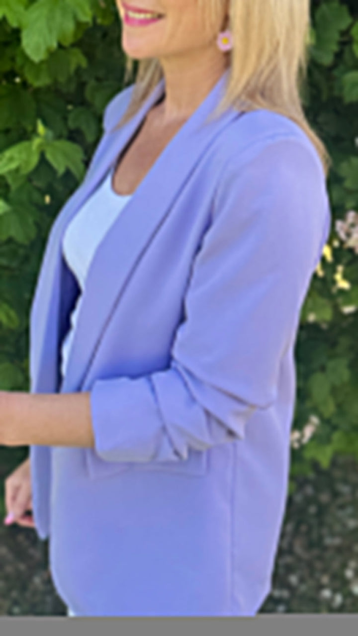 Blazer manches 3/4 Lila Vestes et Blazers Miss Guapa