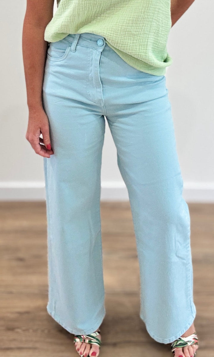 Jean Wide Leg Bleu Ciel Pantalons et Jeans Miss Guapa
