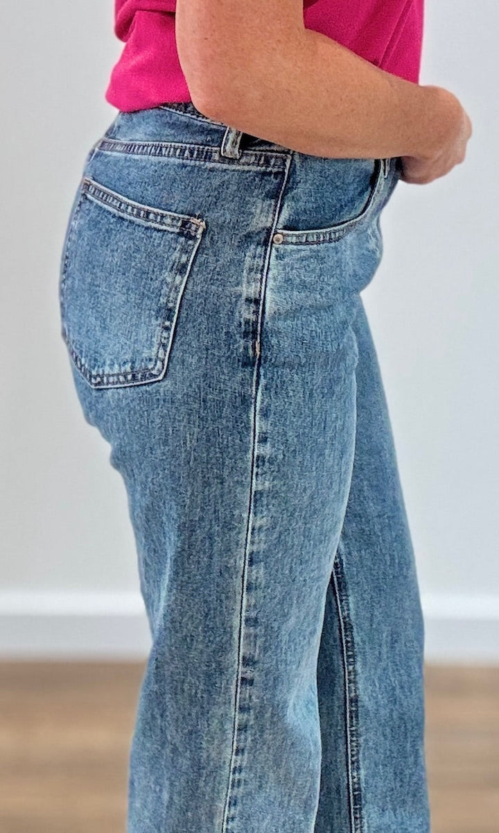 Jean Coupe Droite Denim Effiloché en Bas Pantalons et Jeans Miss Guapa