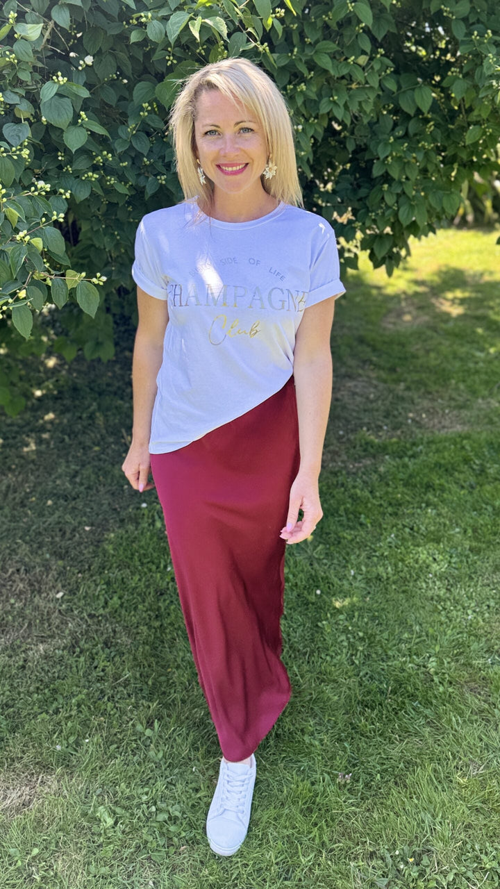 Jupe longue satinée CAROLINA - Bordeaux Jupes - Shorts - Combishorts Miss Guapa