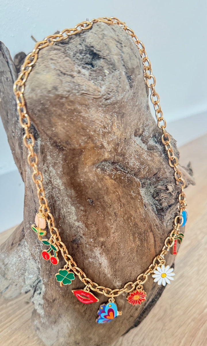 Collier Doré avec breloques Bijoux Miss Guapa