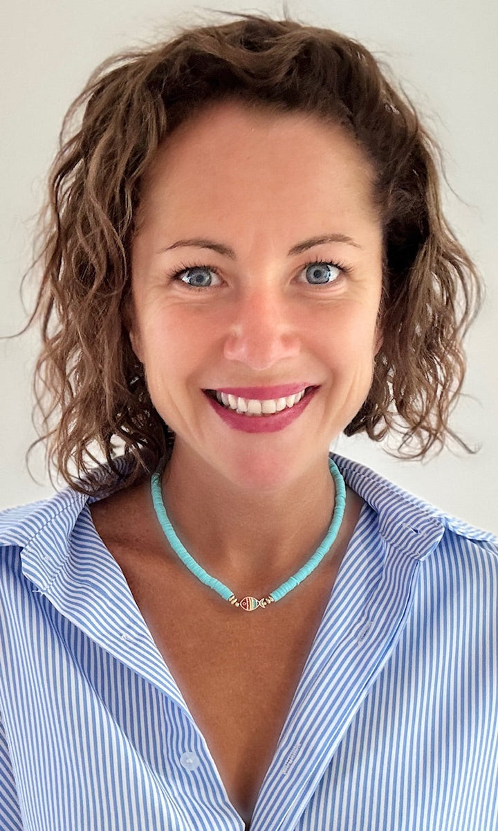 Collier perles plates avec pendentif poisson Bleu Bijoux Miss Guapa