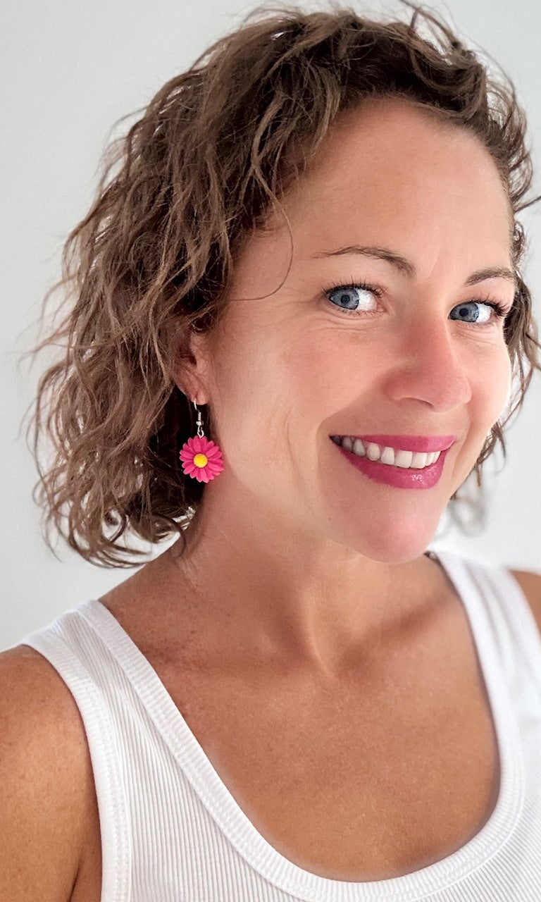 Boucles d'oreilles pendantes fleurs Rose Fuchsia Bijoux Miss Guapa