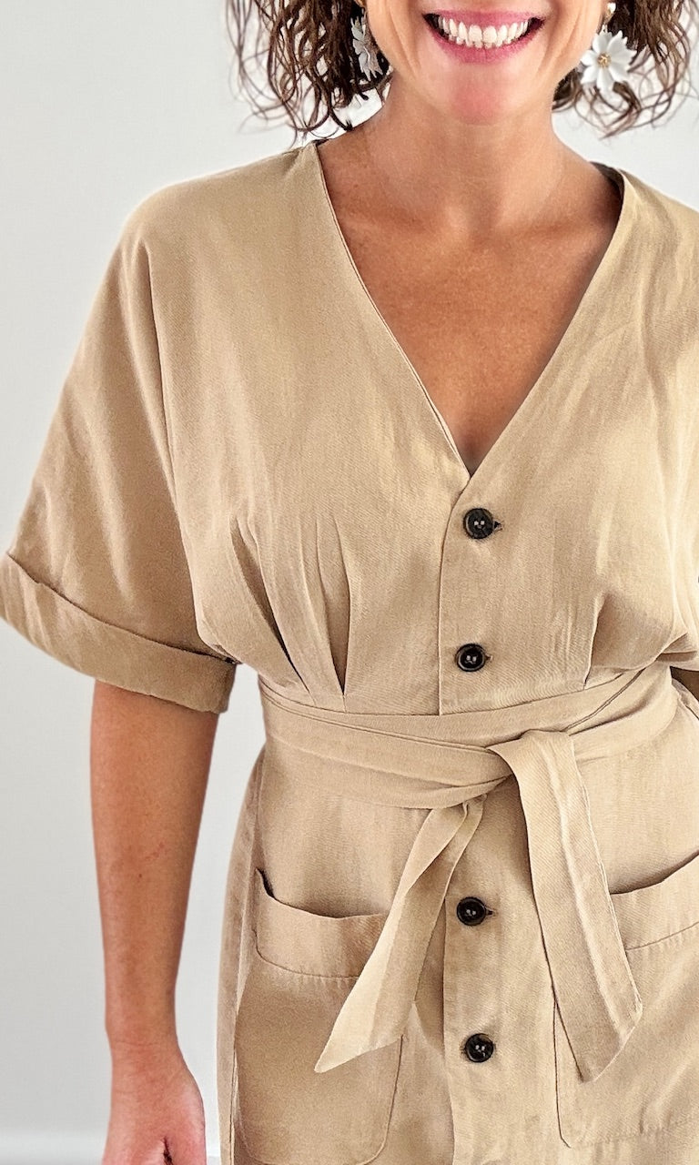 Robe Chemise Courte Beige Robes & Ensembles des pulpeuses Miss Guapa