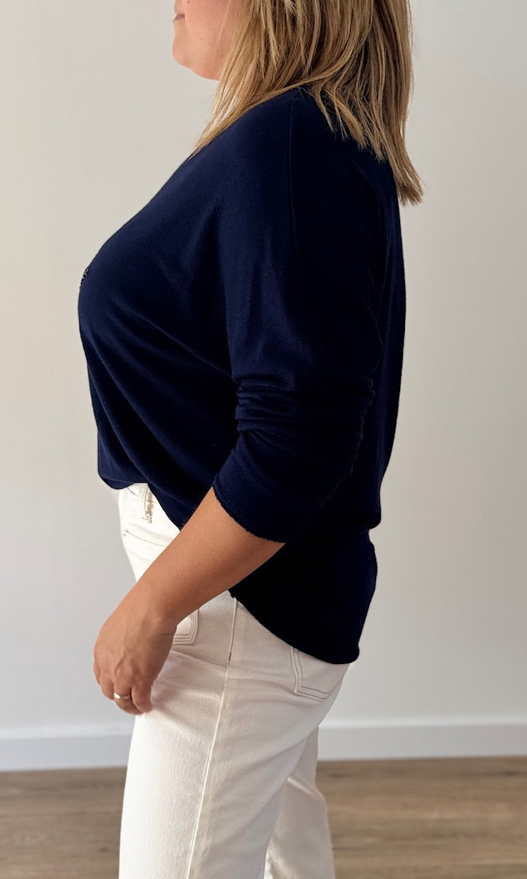 Pull fin bleu marine Le coin des pulpeuses Miss Guapa