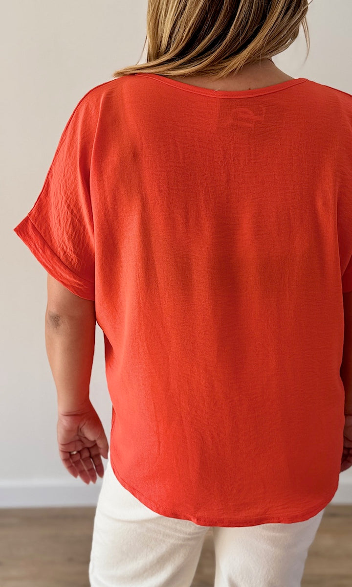 Top Corail col V avec collier