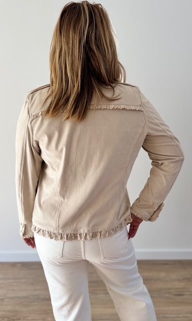 Veste Courte en Suédine Beige Robes & Ensembles des pulpeuses Miss Guapa