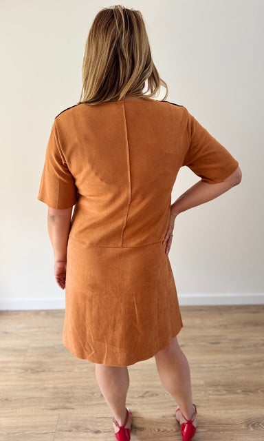 Robe en Suédine Camel Robes & Ensembles des pulpeuses Miss Guapa