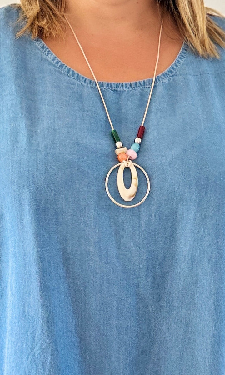 Tunique bleu denim en jean tencel avec collier Le coin des pulpeuses Miss Guapa