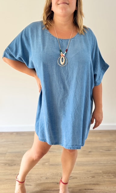 Tunique bleu denim en jean tencel avec collier Le coin des pulpeuses Miss Guapa