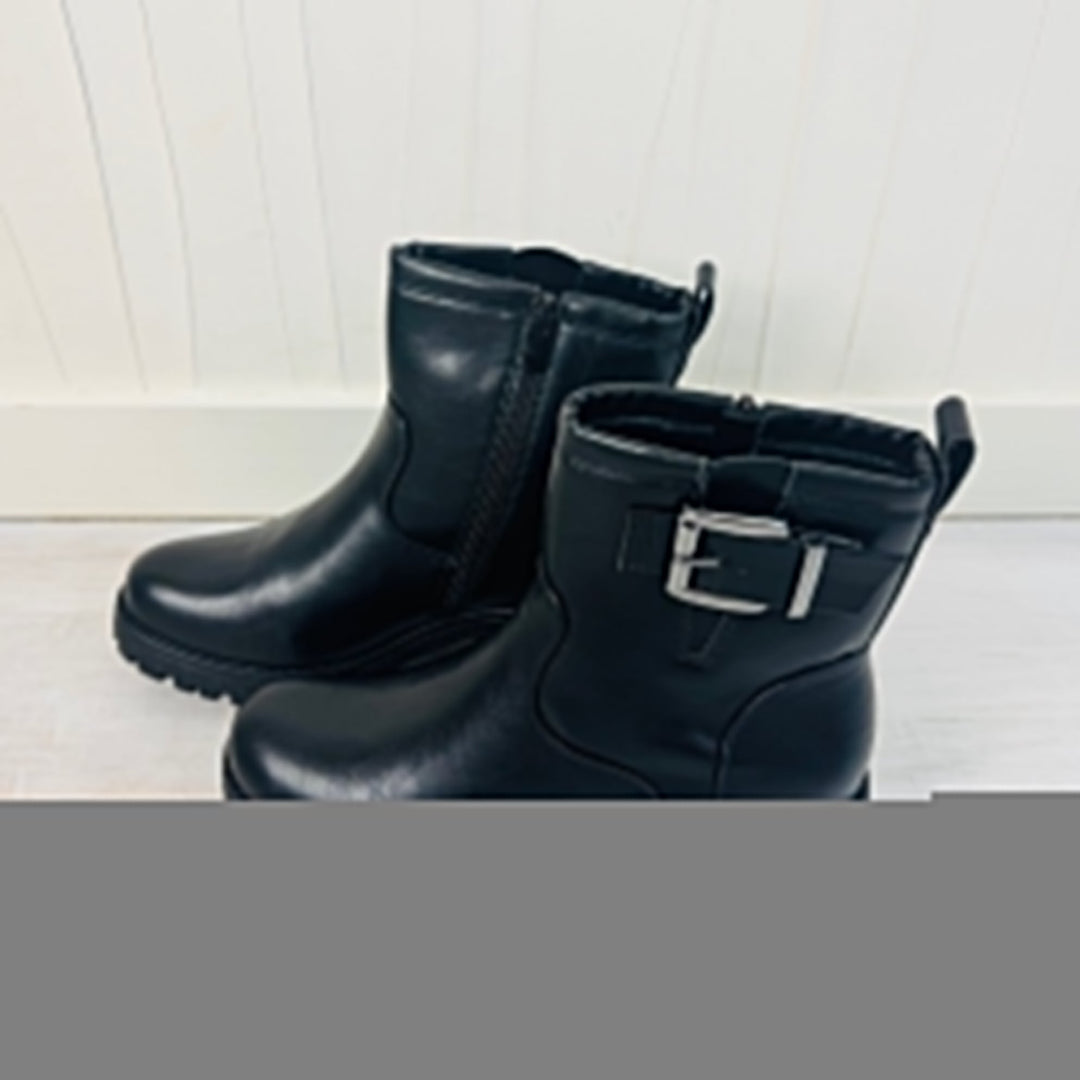 Bottines plates avec boucle NURIA - Noir Chaussures Miss Guapa