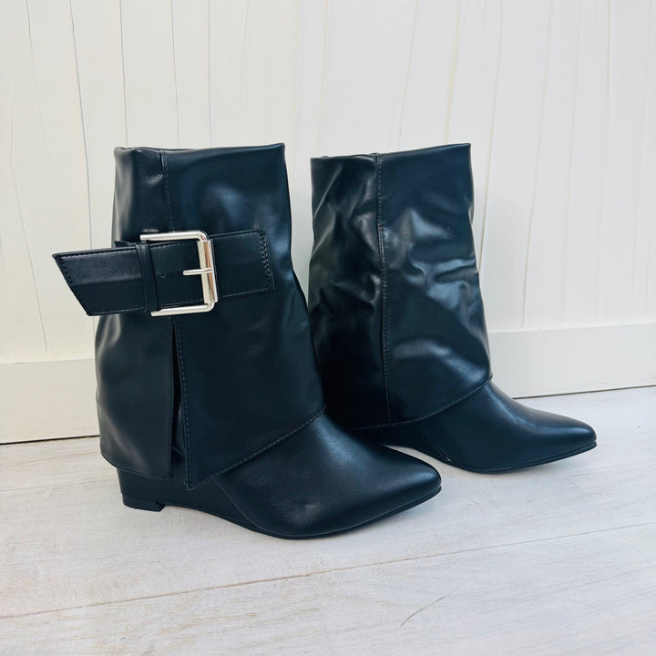 Bottines compensées à rabat JOSEFINA - Noir Chaussures Miss Guapa