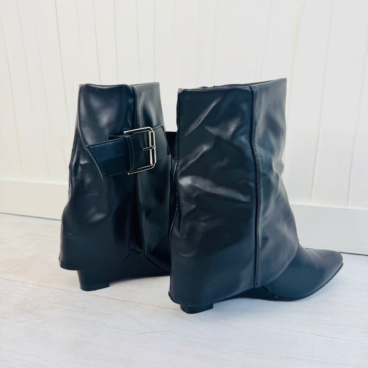 Bottines compensées à rabat JOSEFINA - Noir Chaussures Miss Guapa