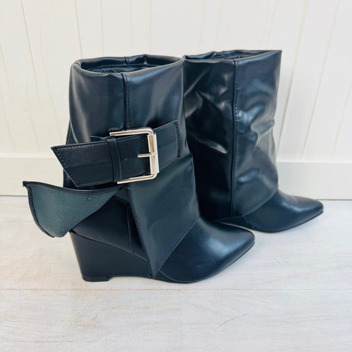 Bottines compensées à rabat JOSEFINA - Noir Chaussures Miss Guapa