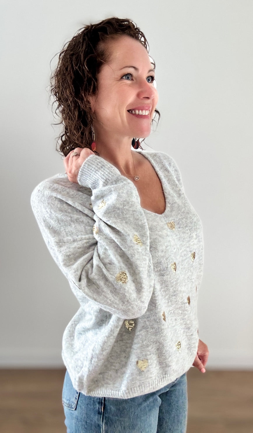 Pull court gris coeurs