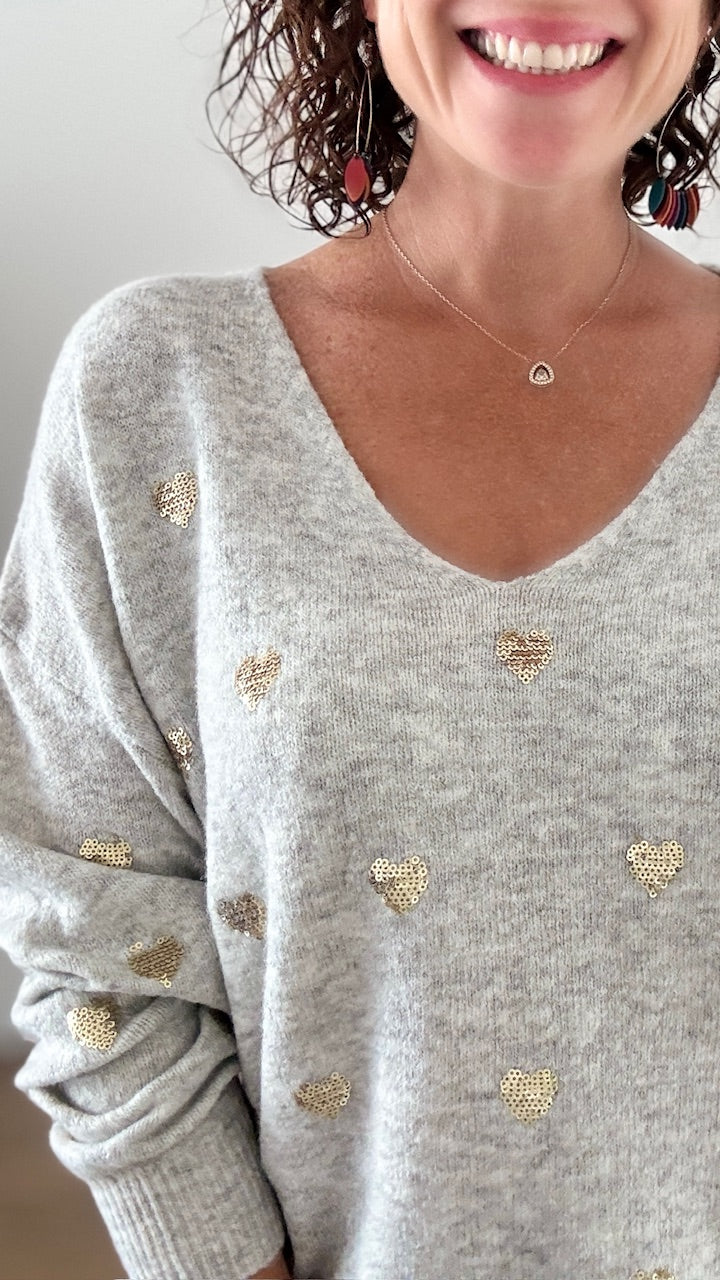 Pull court gris coeurs