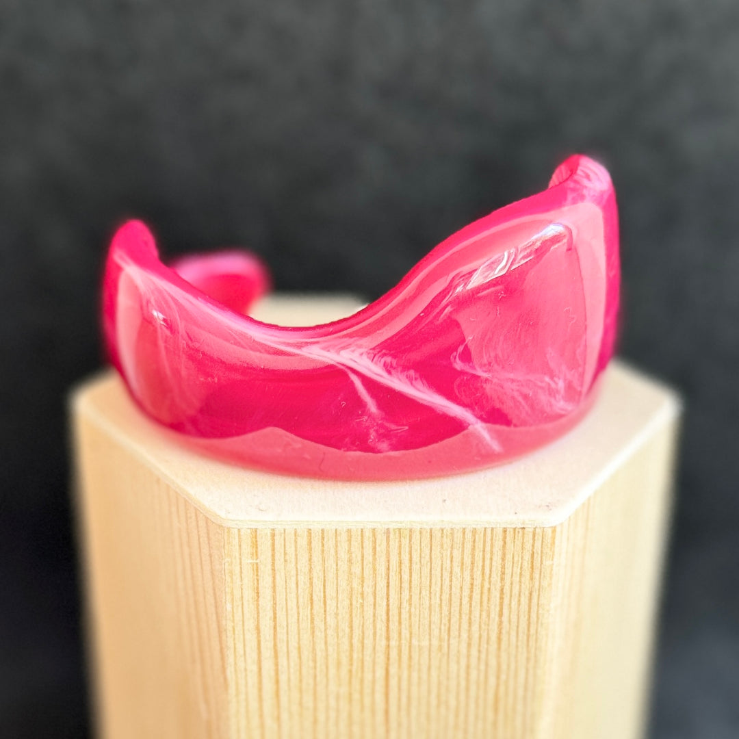 Bracelet Manchette Acrylique Asymétrique Ouvert  - Bordeaux