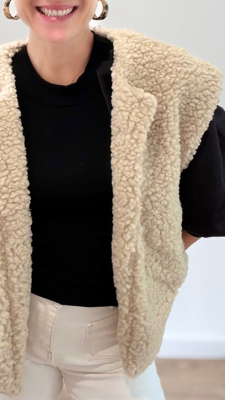 Gilet sans manches moumoute Beige