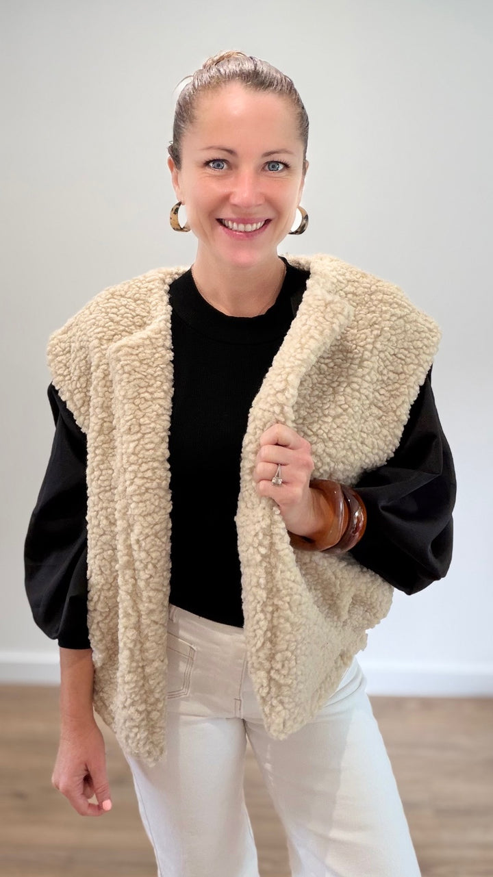 Gilet sans manches moumoute Beige