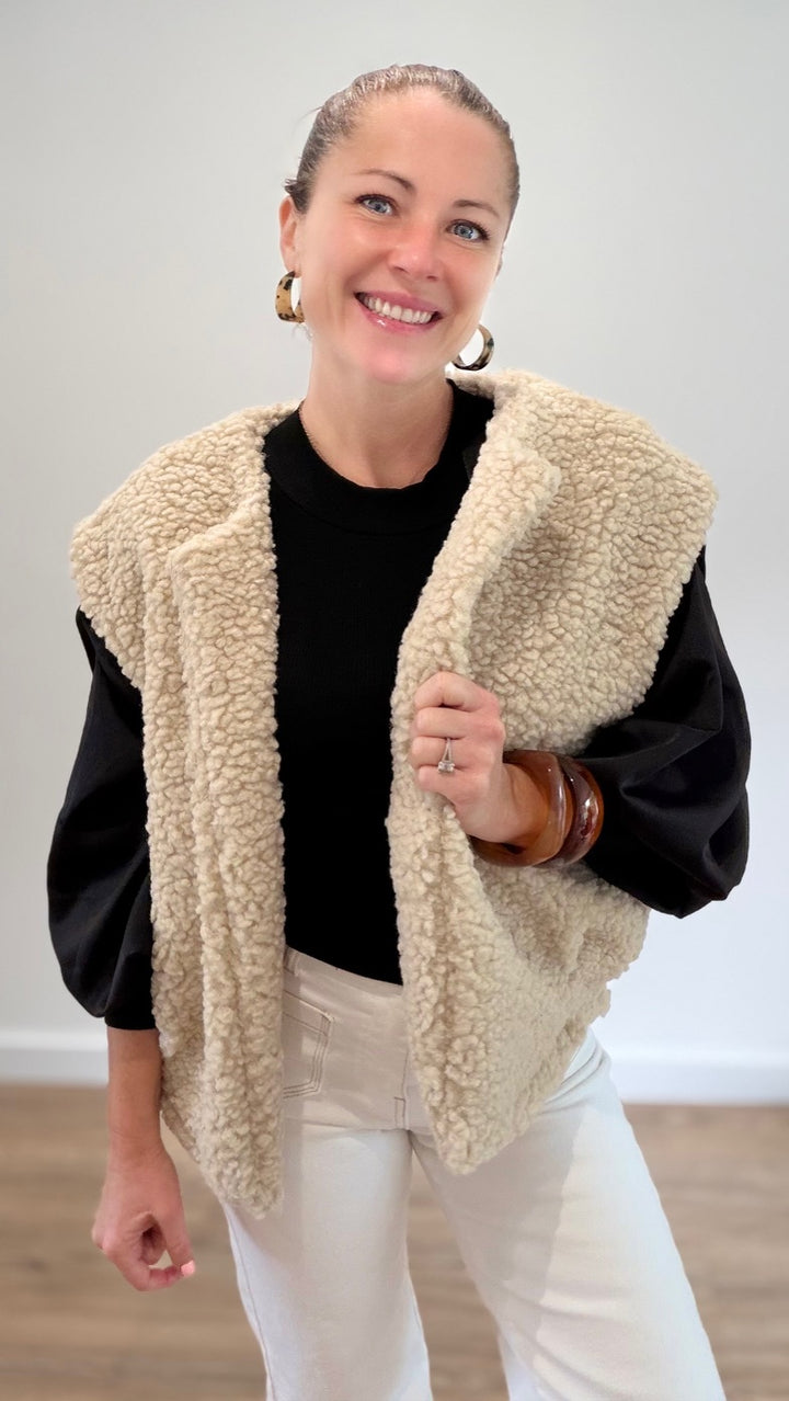 Gilet sans manches moumoute Beige