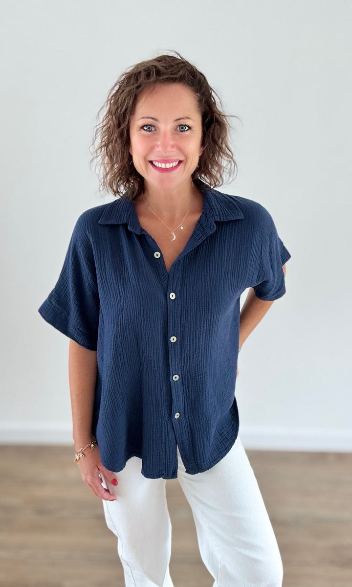 Chemise fluide oversize en gaze de coton bleu marine Chemises et Blouses Miss Guapa