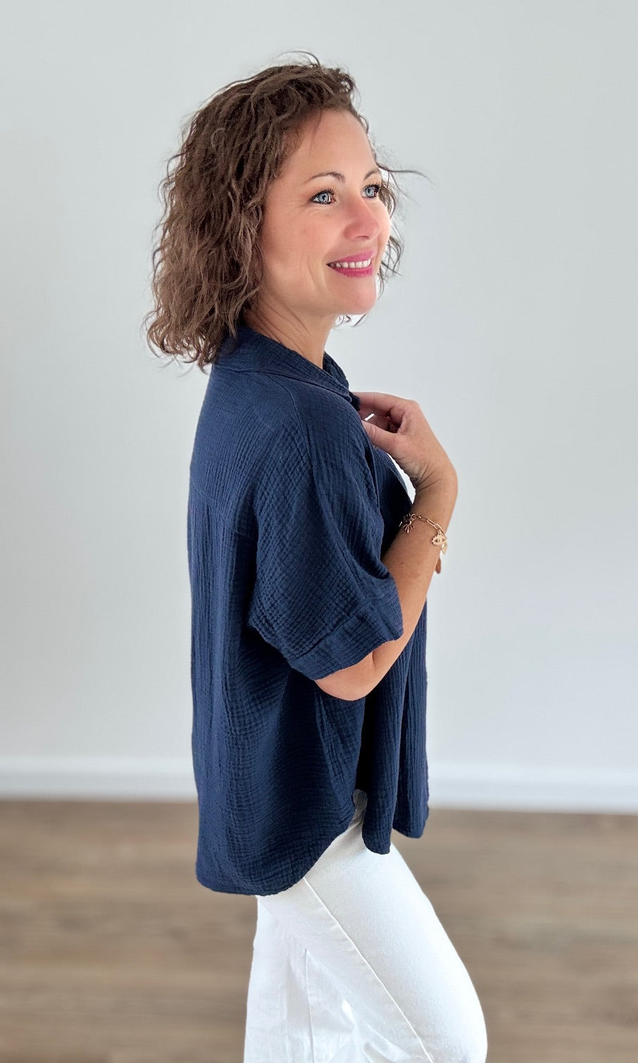 Chemise fluide oversize en gaze de coton bleu marine Chemises et Blouses Miss Guapa