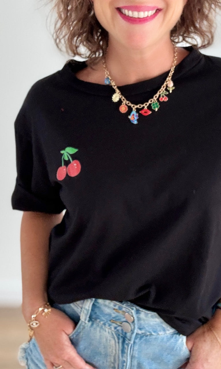 Tee-shirt Large Noir avec Flocage Cerise Tee-Shirt et Tops Miss Guapa