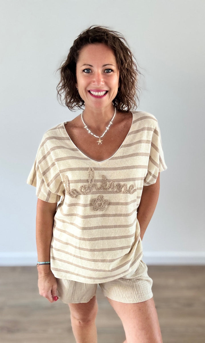 T-shirt beige à rayures bleu roi "BOHÈME" en relief Tee-Shirt et Tops Miss Guapa