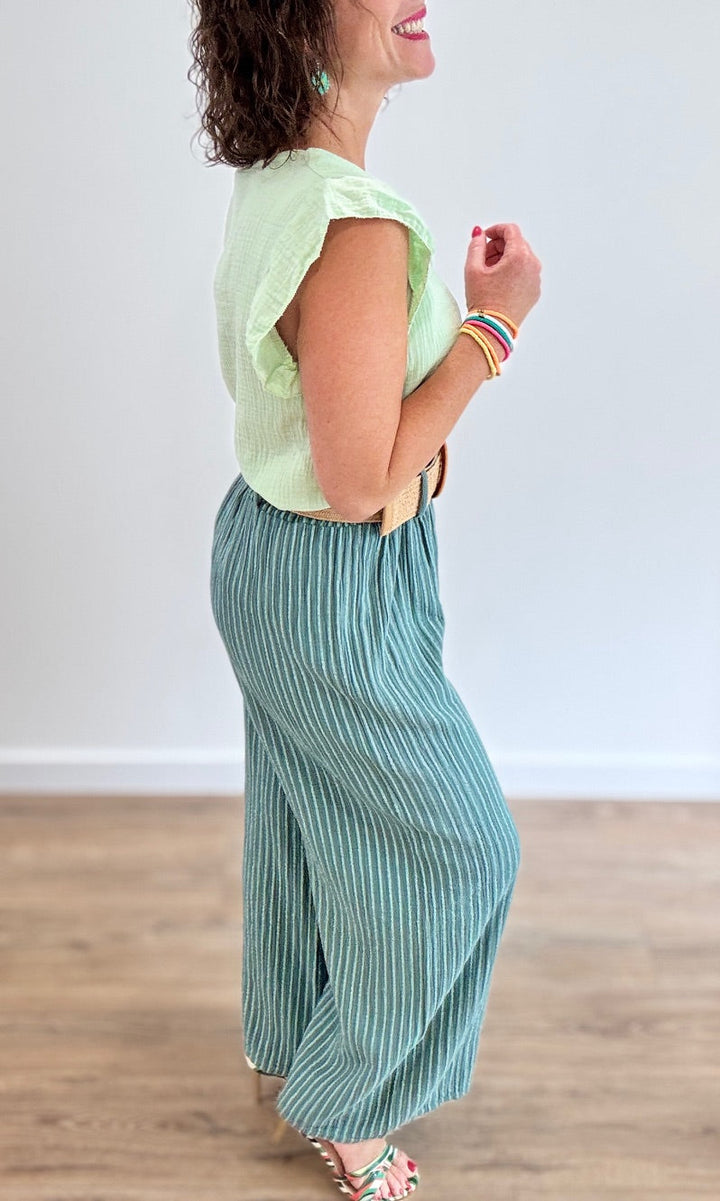 Pantalon large vert céladon à rayures blanches en gaze de coton Pantalons et Jeans Miss Guapa