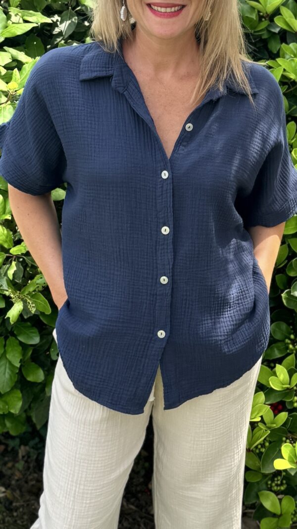 Chemise en gaze de coton LUCINDA - Bleu marine