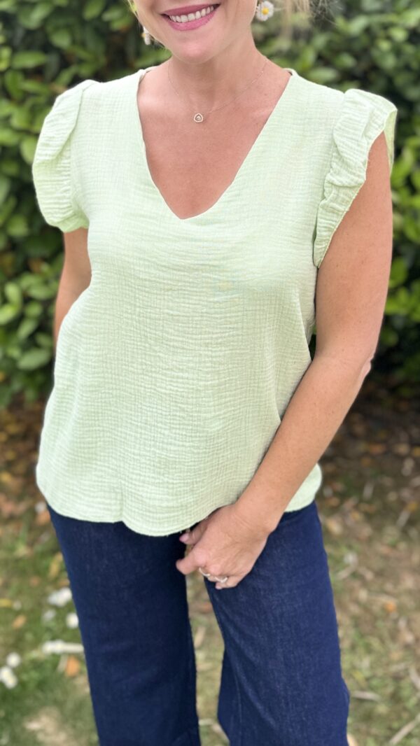 Top col V en gaze de coton BERENICE - Vert clair